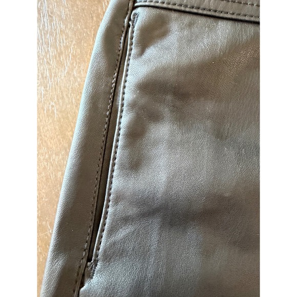 American Eagle Black Faux Leather Super Stretch Shorts High Waisted Size 8 NWT - Picture 10 of 10